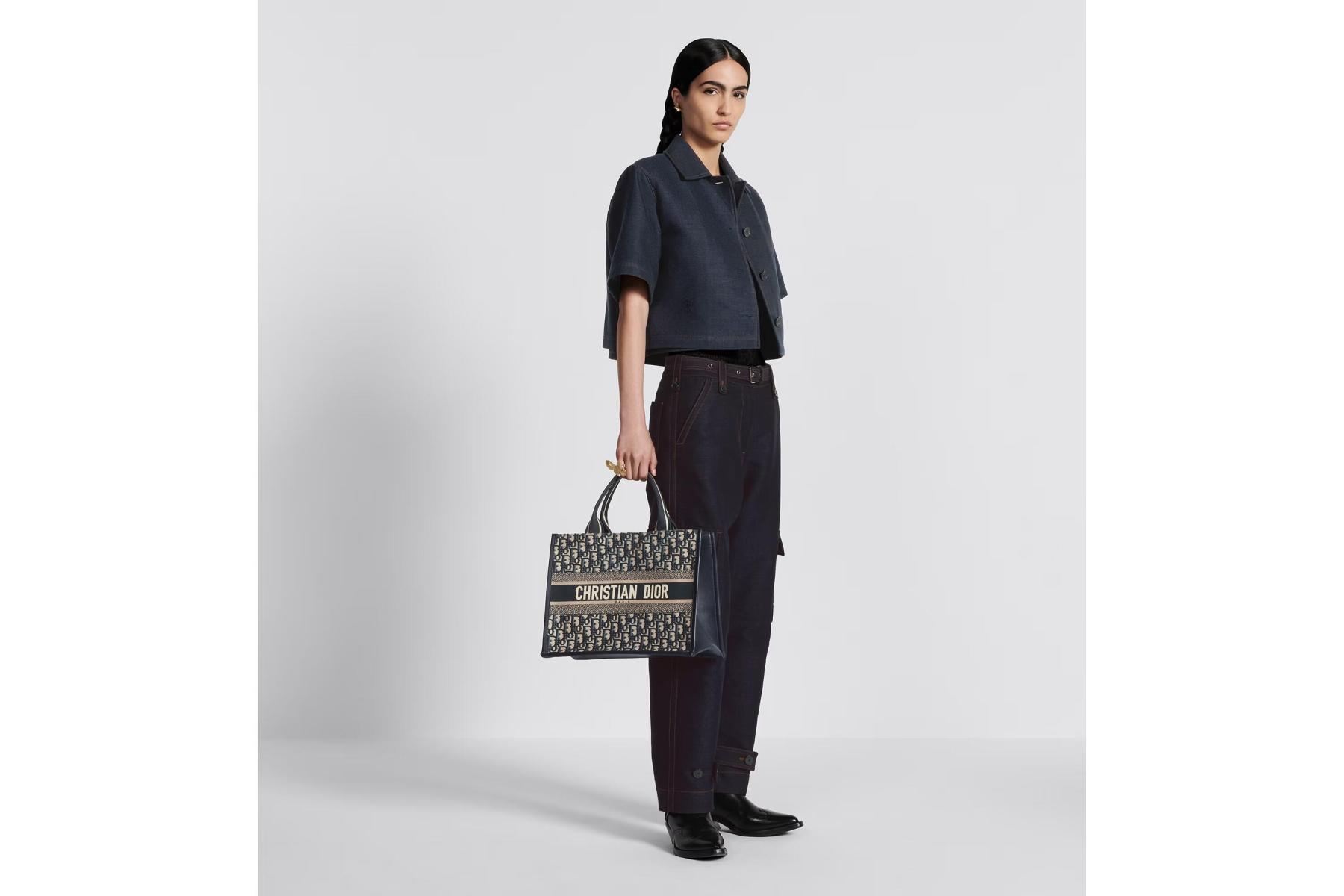 新作  DIOR BOOK TOTE バッグ ミディアム